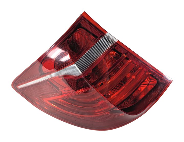 Thumbnail 4: 11-17 BMW X3 (F25) LEFT DRIVER REAR OUTER INCANDESCENT TAILLIGHT LAMP (OPT. 522)