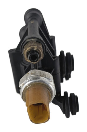 Thumbnail 6: 2011 LAND ROVER LR4 L319 AIR SUSPENSION RESERVOIR VALVE BLOCK w/ PRESSURE SENSOR