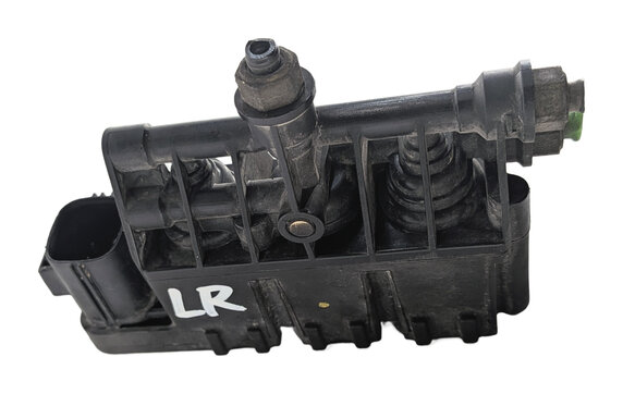 Thumbnail 5: 2011 LAND ROVER LR4 L319 REAR AIR RIDE SUSPENSION VALVE BLOCK SOLENOID MANIFOLD