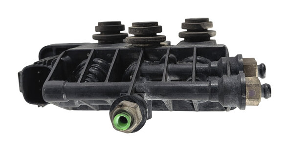 Thumbnail 3: 2011 LAND ROVER LR4 L319 FRONT AIR RIDE SUSPENSION VALVE BLOCK SOLENOID MANIFOLD