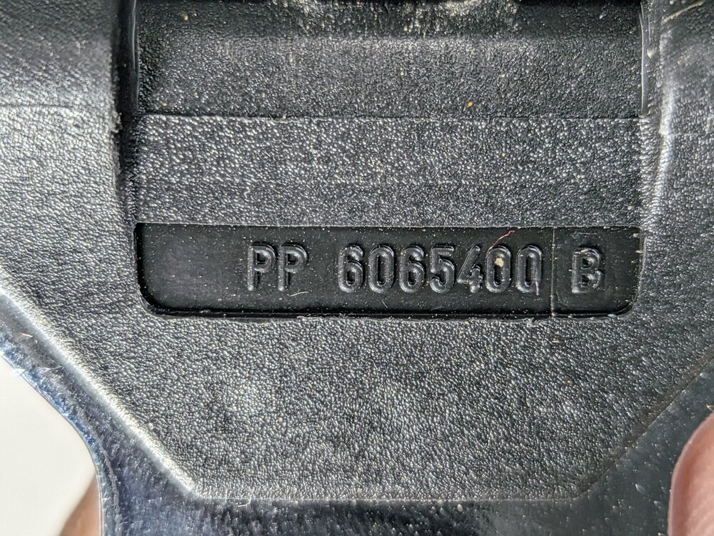Thumbnail 8: 2011 LAND ROVER LR4 (L319) 3RD ROW LEFT & RIGHT SEATBELT RETRACTOR SET/2 (Black)