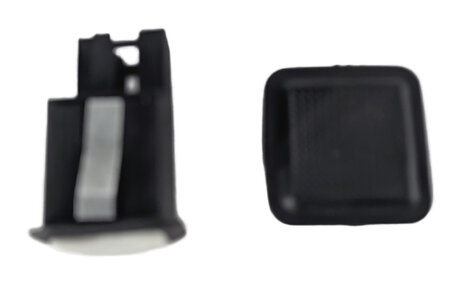 Thumbnail 3: 2011 LAND ROVER LR4 (L319) TAILGATE RELEASE PUSH BUTTON SWITCH w/ RUBBER COVER