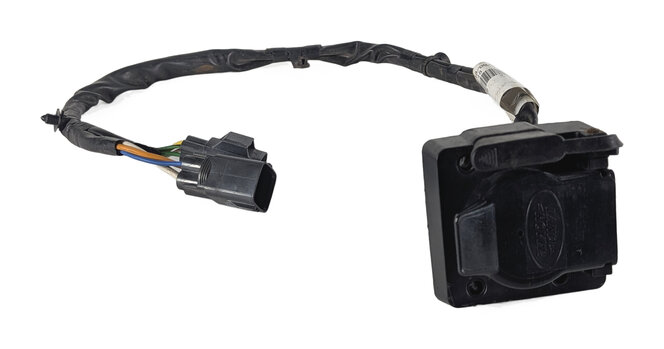 Thumbnail 2: 2011 LAND ROVER LR4 (L319) REAR TRAILER TOW HITCH WIRING HARNESS w/ 7 PIN SOCKET
