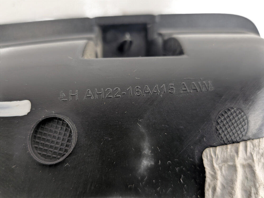 Thumbnail 9: 2011 LAND ROVER LR4 (L319) FRONT LEFT FENDER SIDE GILL AIR VENT GRILLE (SILVER)