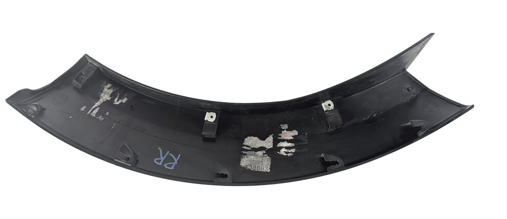 Thumbnail 6: 2011 LAND ROVER LR4 L319 REAR RIGHT DOOR WHEEL ARCH FENDER FLARE MOLDING (Black)