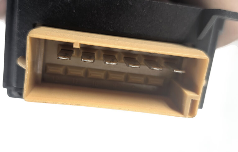 Thumbnail 10: 2011 LAND ROVER LR4 (L319) SUNROOF SUN ROOF SLIDING ROOF CONTROL MODULE COMPUTER