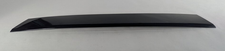 Thumbnail 3: 2011 LAND ROVER LR4 (L319) REAR TAILGATE LIFTGATE LOWER TRIM MOLDING (Black)