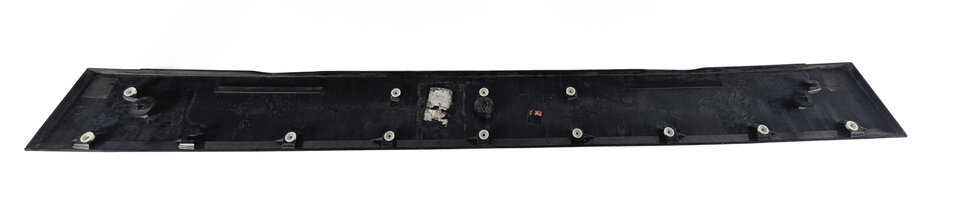 Thumbnail 6: 2011 LAND ROVER LR4 (L319) REAR TAILGATE LIFTGATE LOWER TRIM MOLDING (Black)