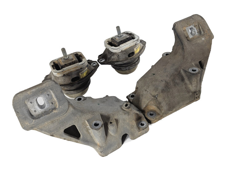 2011 LAND ROVER LR4 L319 5.0L AJ133 ENGINE LEFT/RIGHT MOTOR MOUNT BRACKET SET/4