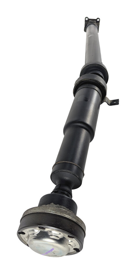 Thumbnail 2: 05-16 LAND ROVER LR3 / LR4 REAR DRIVESHAFT DRIVE LINE PROPELLER SHAFT (2 PIECE)