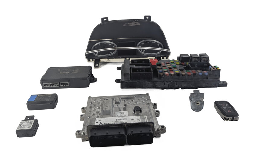 Thumbnail 8: 2011 LAND ROVER LR4 L319 5.0L (AJ133) ECM CLUSTER FUSE BOX IMMOBILIZER KEY SET/8