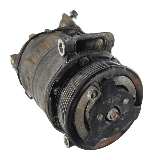 2010-2013 LAND ROVER LR4 - RANGE ROVER SPORT (L320) A/C AIR COMPRESSOR PUMP