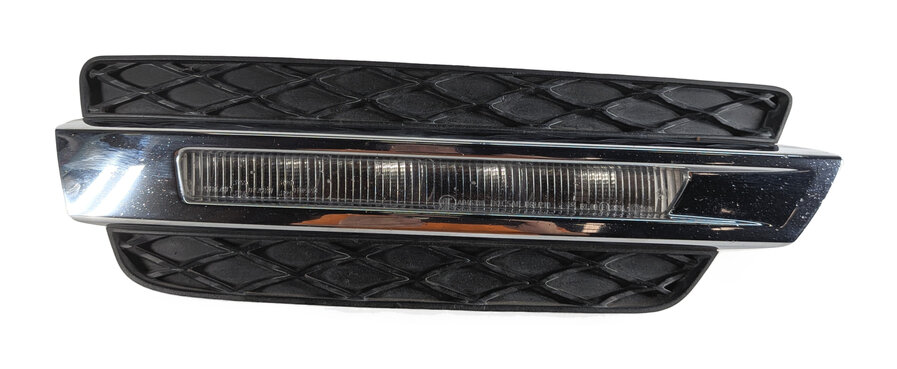 Thumbnail 2: 2013-2016 MERCEDES GL350 GL450 (X166) RIGHT FRONT PASSENGER DRL FOGLIGHT LAMP