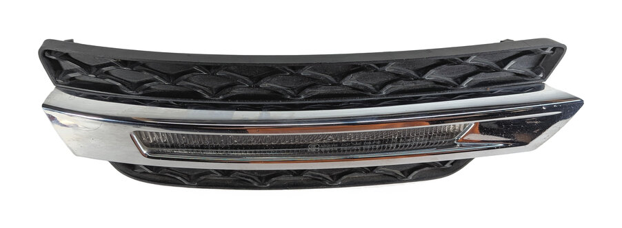 Thumbnail 3: 2013-2016 MERCEDES GL350 GL450 (X166) RIGHT FRONT PASSENGER DRL FOGLIGHT LAMP