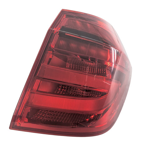 13-16 MERCEDES GL (X166) REAR RIGHT PASSENGER OUTER TAILLIGHT BRAKE LIGHT LAMP