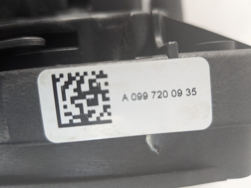 Thumbnail 8: 15-19 MERCEDES GLC GLE GLS ML CLASS X166 FRONT LEFT DRIVER DOOR LOCK LATCH