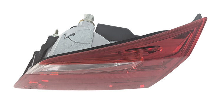 Thumbnail 3: 13-16 MERCEDES GL350 GL450 GL550 (X166) REAR RIGHT INNER TAILLIGHT LIGHT LAMP