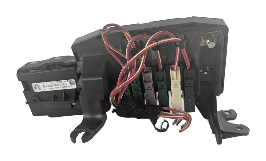 Thumbnail 6: 12-16 MERCEDES GL ML CLASS (W166 X166) REAR FUSE BOX RELAY CARRIER BLOCK
