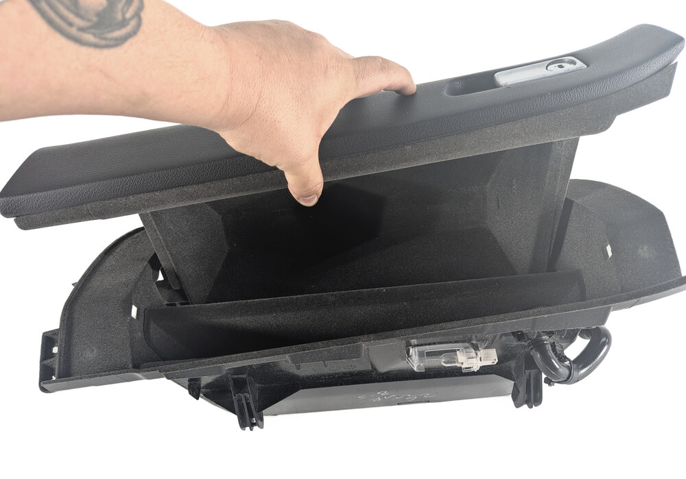 Thumbnail 8: 2012-2019 MERCEDES GL GLE GLS ML CLASS (W166 X166) GLOVE BOX COMPARTMENT (Black)