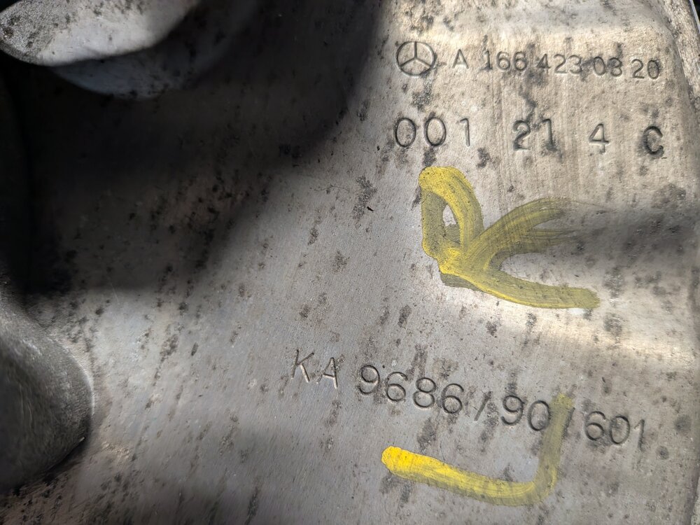 Thumbnail 10: 2012-2015 MERCEDES GL350 GL450 GL550 ML350 (W166 X166) LEFT REAR SPINDLE KNUCKLE