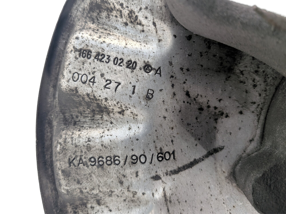 Thumbnail 8: 12-15 MERCEDES GL350 GL450 GL550 ML350 (W166 X166) RIGHT REAR SPINDLE KNUCKLE