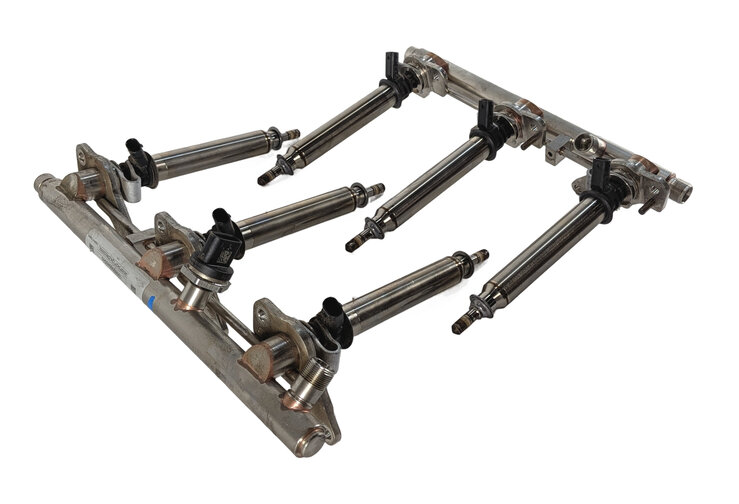 15-16 MERCEDES GL450 GLE400 X166 M276 LEFT/RIGHT FUEL RAIL SET/2 w/6 INJECTORS