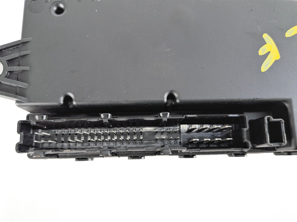 Thumbnail 4: 2013-2015 MERCEDES GL ML CLASS (W166 X166) AIRMATIC SUSPENSION CONTROL MODULE