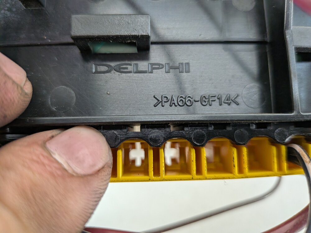 Thumbnail 13: 2013-2016 MERCEDES GL350 GL450 GL550 GL63 X166 FRONT POWER DISTRIBUTION FUSE BOX