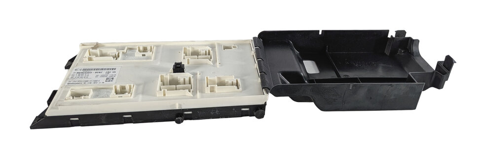 Thumbnail 2: 14-16 MERCEDES GL ML (W166 X166) FRONT SIGNAL ACQUISITION CONTROL MODULE SAM