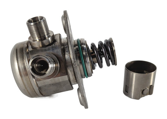 Thumbnail 5: 11-20 MERCEDES E S SL GL (W205 W166 W212 X166 X253) V8 LEFT MECHANICAL FUEL PUMP