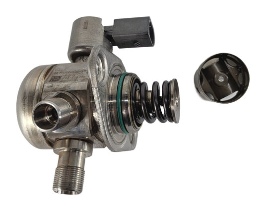 Thumbnail 6: 11-20 MERCEDES E S SL GL (W205 W166 W212 X166 X253) V8 LEFT MECHANICAL FUEL PUMP
