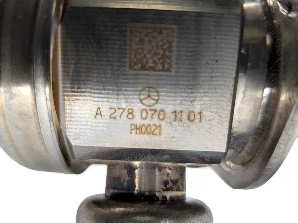 Thumbnail 9: 11-20 MERCEDES E S SL GL (W205 W166 W212 X166 X253) V8 LEFT MECHANICAL FUEL PUMP