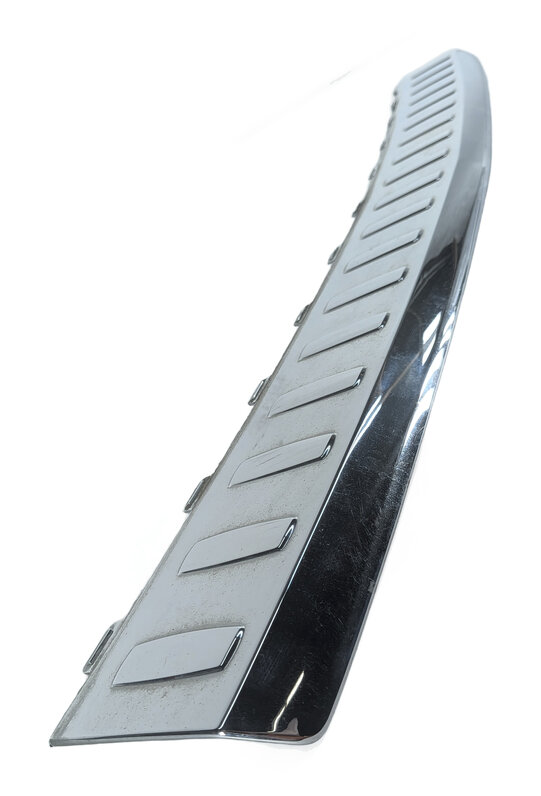 Thumbnail 2: 2015 MERCEDES GL450 (X166) REAR BUMPER CHROME STEP PAD LOAD PROTECTOR TRIM