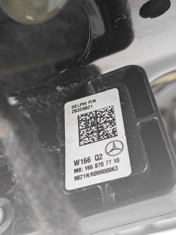 Thumbnail 10: 15 MERCEDES GL450 X166 FRONT RIGHT PASSENGER SEAT BOTTOM CUSHION HEATED (Black)
