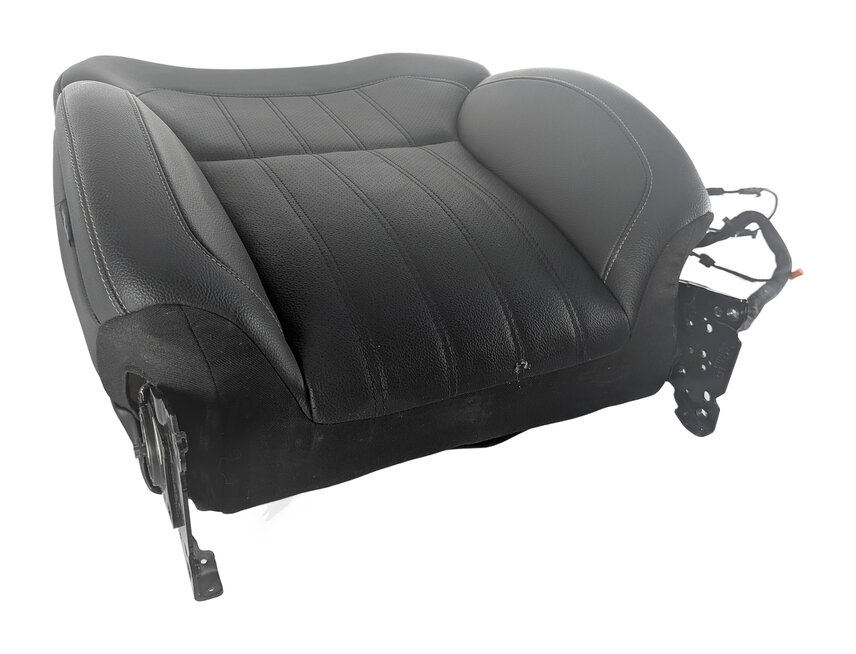 2015 MERCEDES GL450 X166 FRONT RIGHT PASSENGER UPPER SEAT BACK w/ BUCKLE (Black)