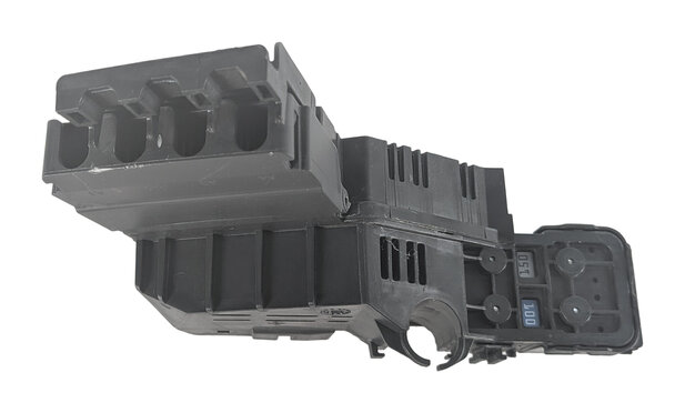 Thumbnail 4: 13-16 MERCEDES GL350 GL450 GL550 GL63 (X166) POSITIVE BATTERY JUMP POST FUSE BOX
