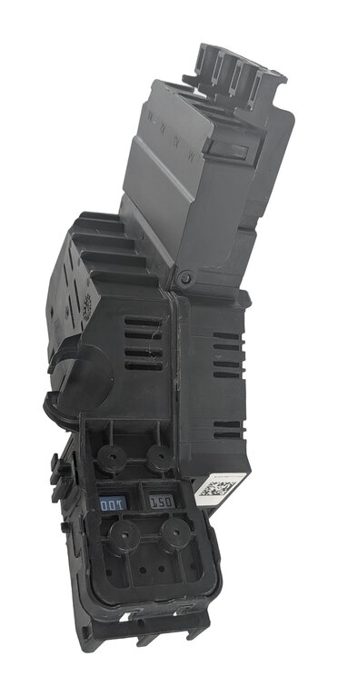 Thumbnail 5: 13-16 MERCEDES GL350 GL450 GL550 GL63 (X166) POSITIVE BATTERY JUMP POST FUSE BOX