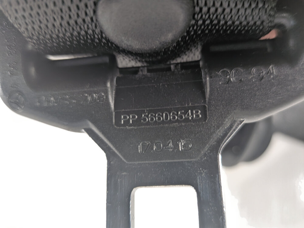 Thumbnail 8: 2015 MERCEDES GL450 (X166) REAR 3RD ROW RIGHT SEAT SEATBELT RETRACTOR (Black)