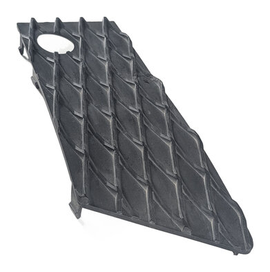 Thumbnail 4: 2015 MERCEDES GL450 (X166) FRONT RIGHT PASSENGER LOWER BUMPER GRILLE w/ PDC HOLE