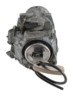 Thumbnail 2: 2014 MERCEDES GL550 (X166) FRONT LEFT DRIVER DOOR LOCK CYLINDER TUMBLER w/ KEY