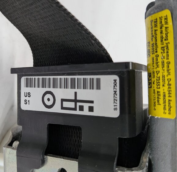Thumbnail 5: 14-19 BMW 320i 328i 330i 335i 340i F30 F32 FRONT LEFT SEATBELT RETRACTOR (Black)