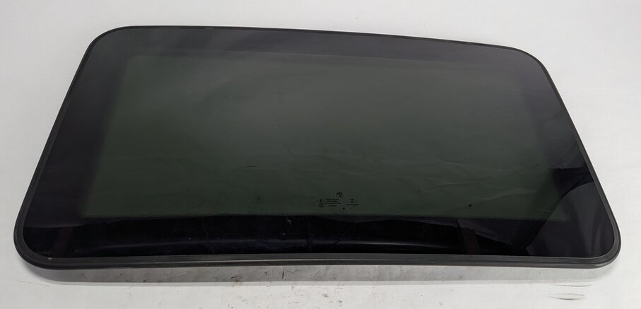 Thumbnail 2: 2012-2018 BMW 320i 328i 330i 335i 340i M3 (F30) SEDAN SUNROOF GLASS WINDOW