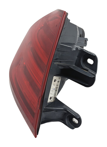 Thumbnail 5: 12-15 BMW 3 SERIES (F30) SEDAN LEFT DRIVER OUTER TAILLIGHT BRAKE LIGHT LAMP