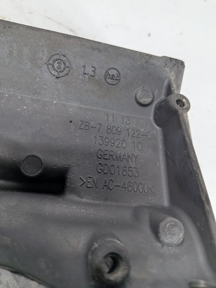 Thumbnail 6: 14-18 BMW 328D X3 F30 F31 F25 2.0L DIESEL ENGINE OIL PAN w/AXLE SUPPORT BRACKET