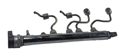 14-18 BMW 328D X3 (F30 F25) 2.0L N47T DIESEL FUEL RAIL w/ LINES PRESSURE SENSOR