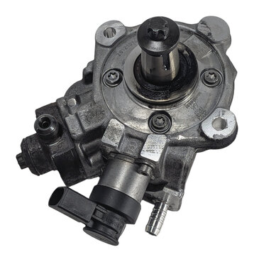Thumbnail 2: 2014-2017 BMW 328i X3 (F25 F30) 2.0L N47T DIESEL ENGINE FUEL INJECTION PUMP