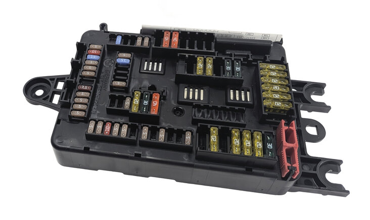 Thumbnail 3: 14-21 BMW 2 3 4 SERIES GT M3 M4 ACTIVE HYBRID 3 REAR POWER DISTRIBUTION FUSE BOX