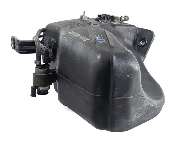 Thumbnail 4: 14-18 BMW 328i (F30) 2.0L N47T DIESEL EXHAUST FLUID DEF SCR PASSIVE FLUID TANK