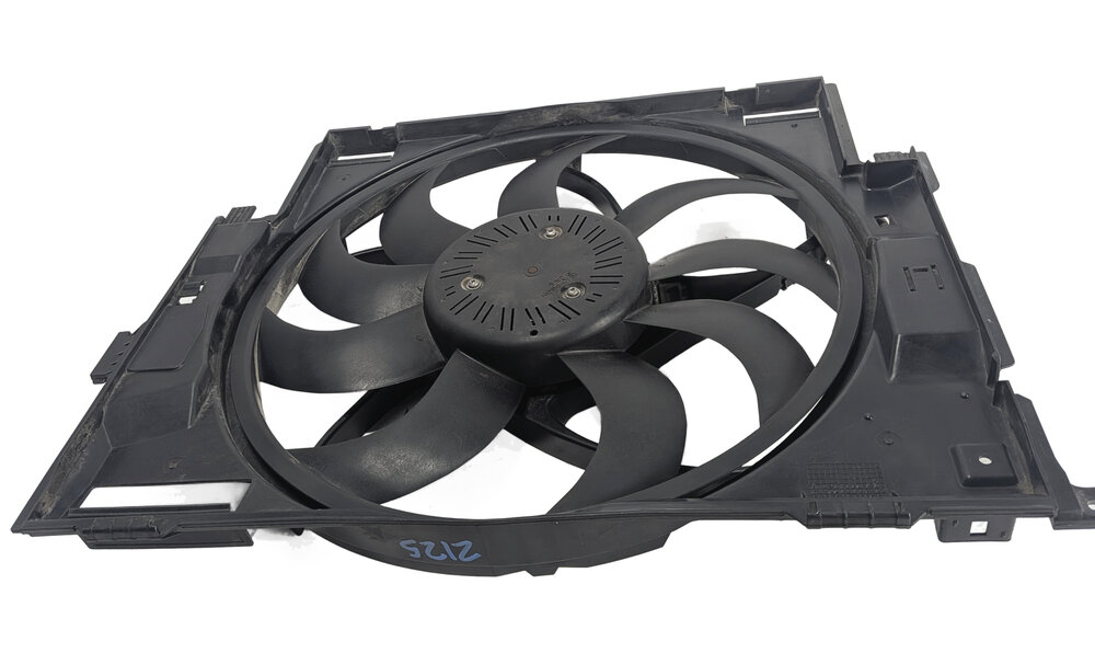 Thumbnail 4: 14-18 BMW 328i DIESEL 328iGT 335iGT (F30 F34) 600w RADIATOR COOLING FAN w/ MOTOR