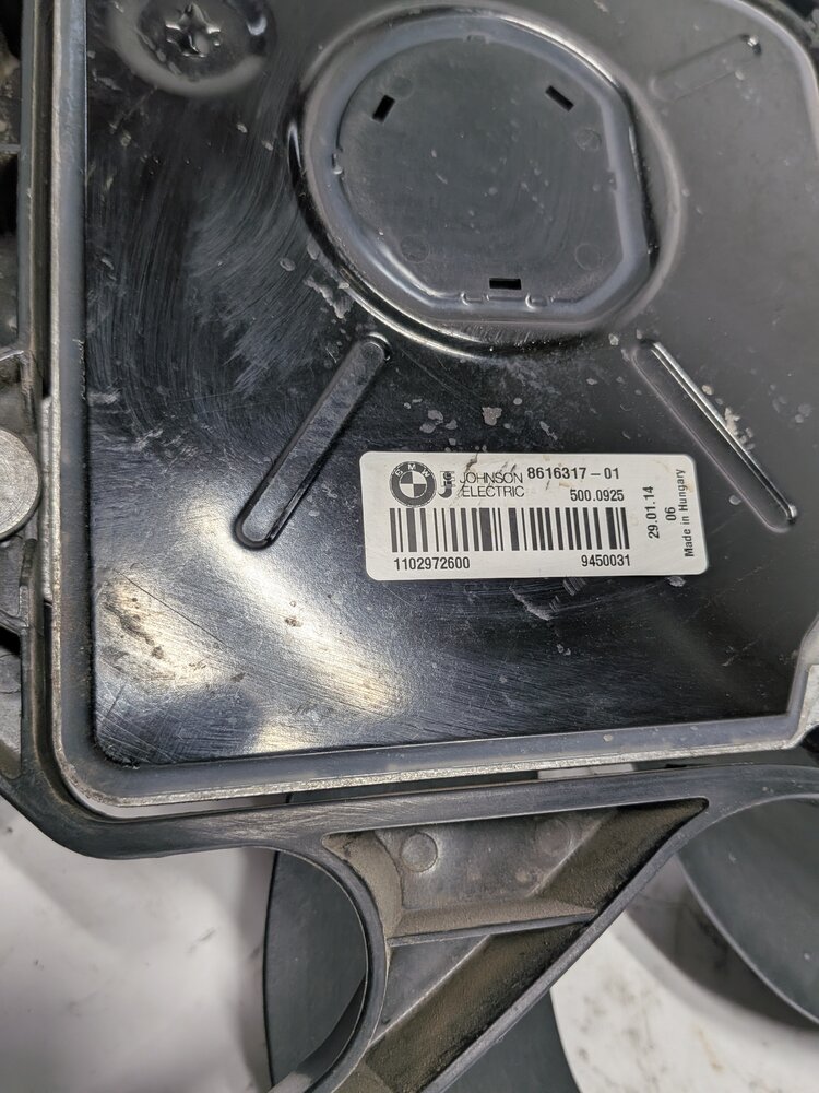 Thumbnail 6: 14-18 BMW 328i DIESEL 328iGT 335iGT (F30 F34) 600w RADIATOR COOLING FAN w/ MOTOR